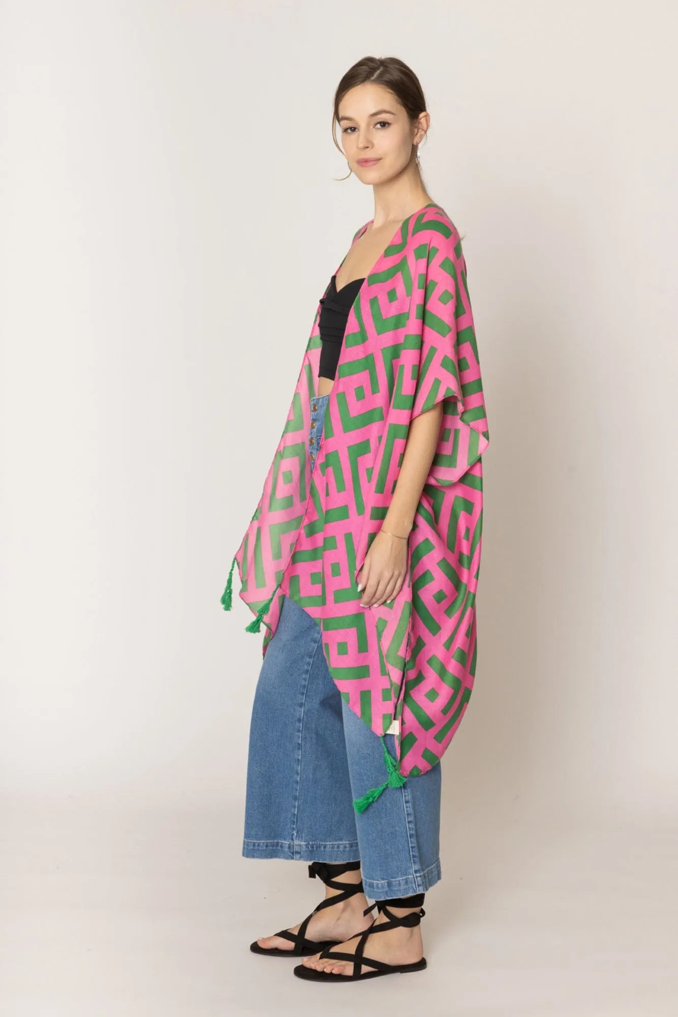 WLK410094 Aubrey Geometric Print Kimono With Tassels